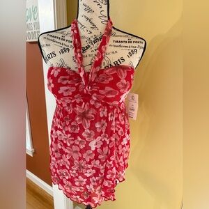 New with tags - women’s size S No Boundaries flowy floral top